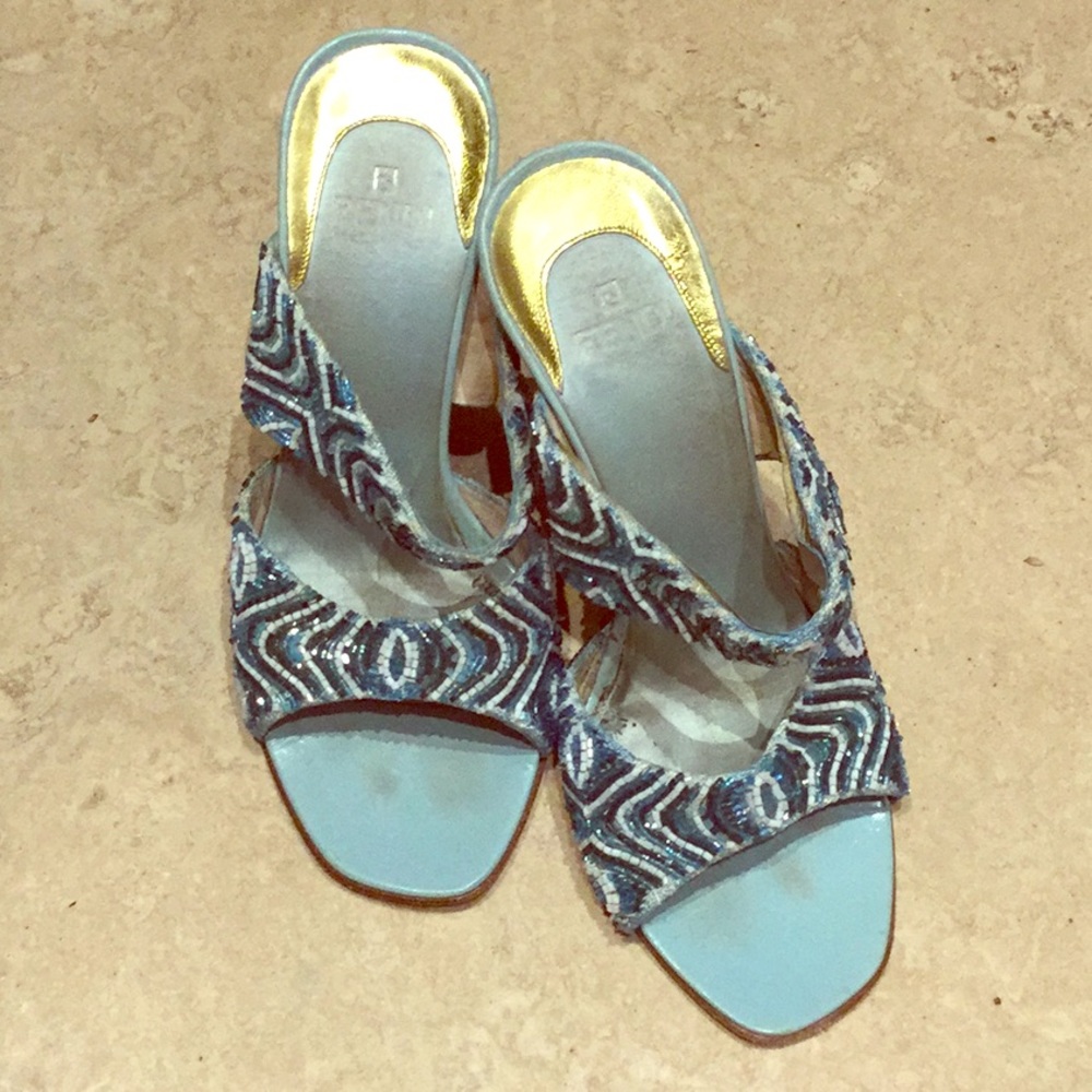 Ladies sandals